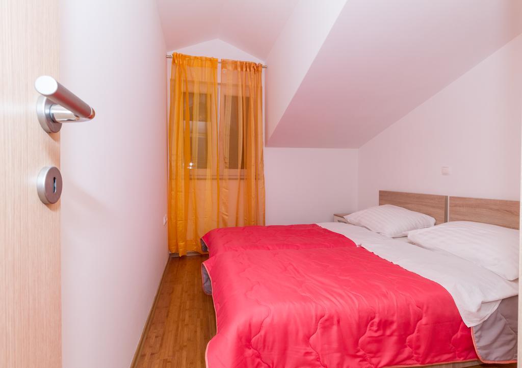Apartments Villa-Ines Center Vodice Eksteriør billede
