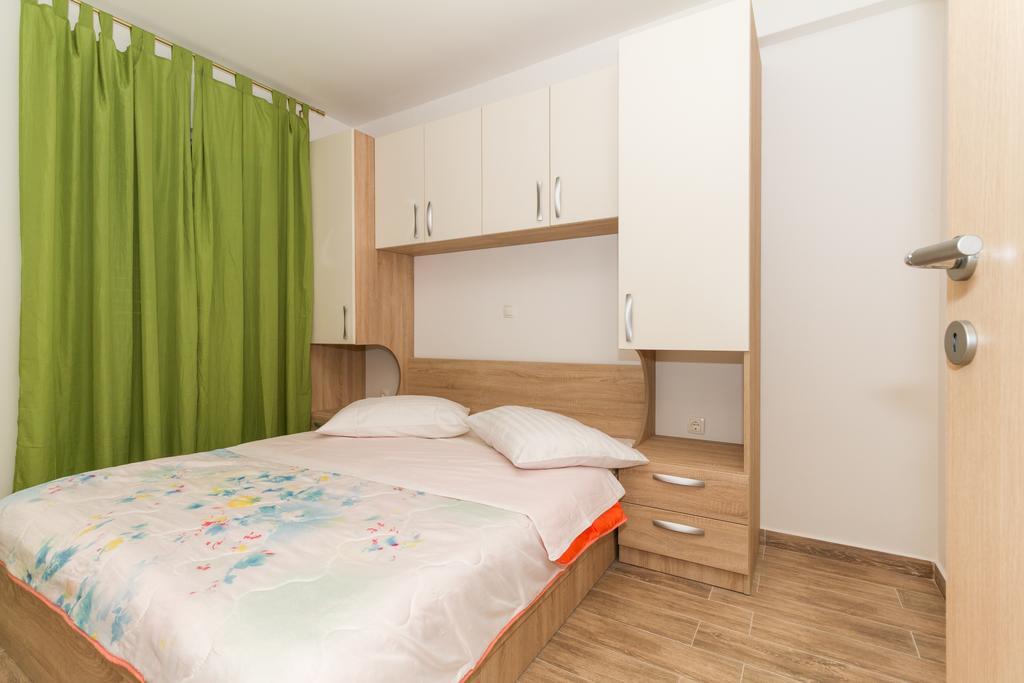 Apartments Villa-Ines Center Vodice Eksteriør billede