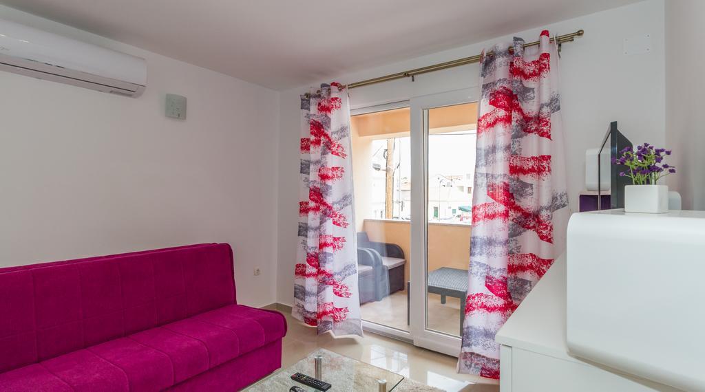 Apartments Villa-Ines Center Vodice Eksteriør billede