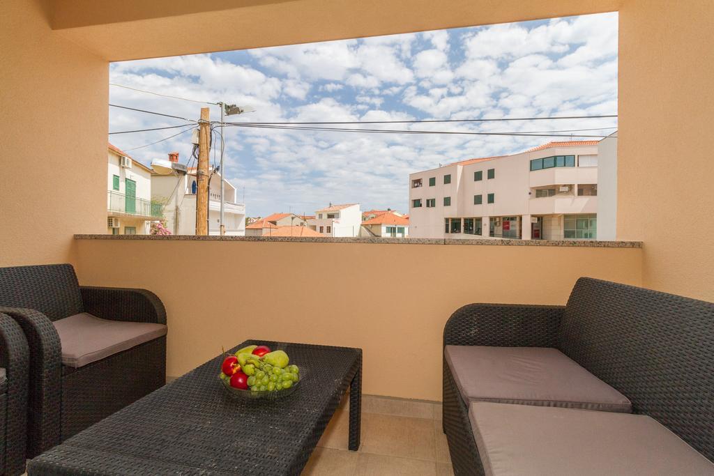 Apartments Villa-Ines Center Vodice Eksteriør billede